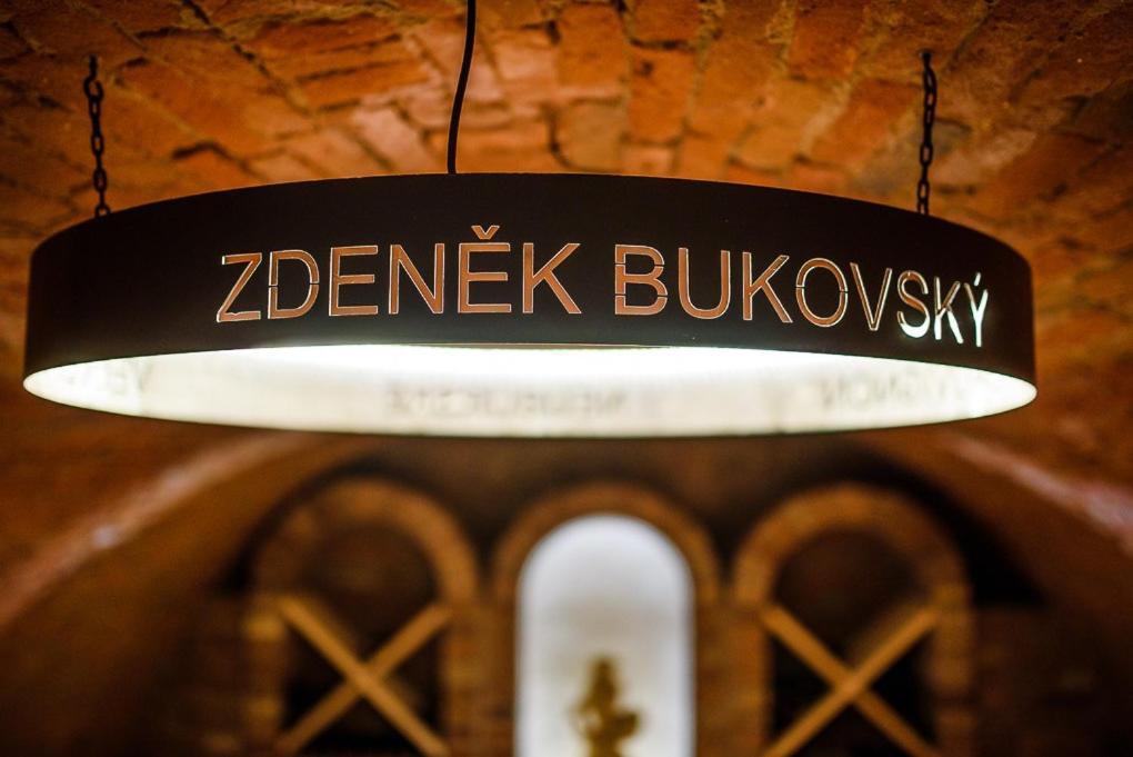 Apartman Pritluky - Zdenek Bukovsky Buitenkant foto